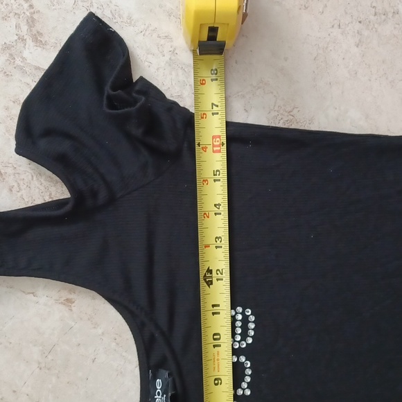 BEBE Cut Out Shoulder Top - Picture 5 of 8